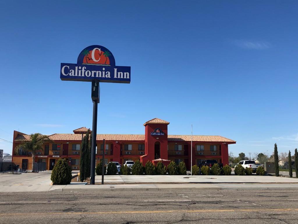 California Inn Hotel And Suites Adelanto Us 395 Kültér fotó